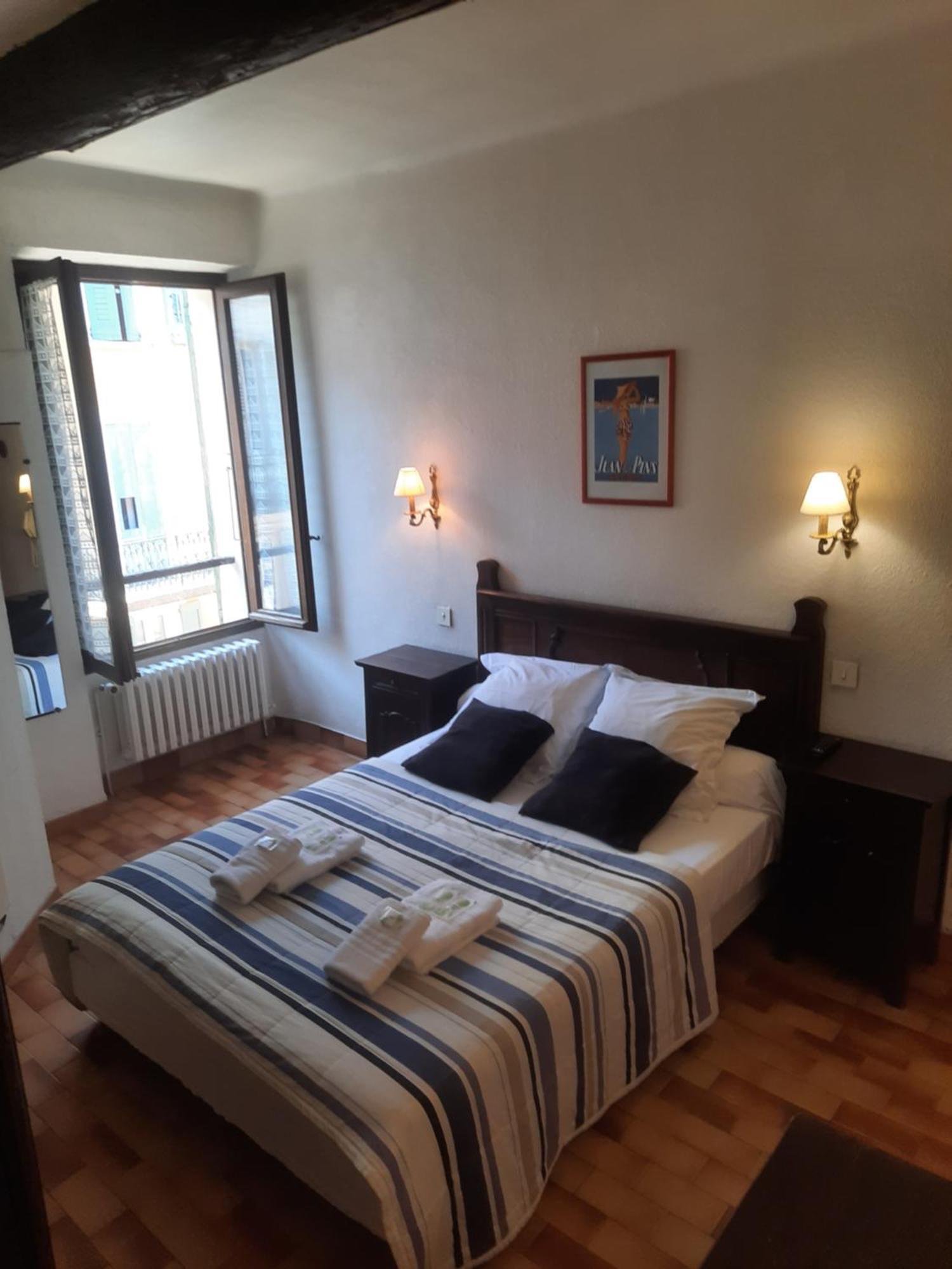 Hotel Central Динь-ле-Бен Экстерьер фото